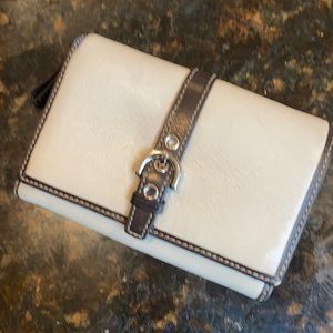 Coach cream bifold wallet with change compartment